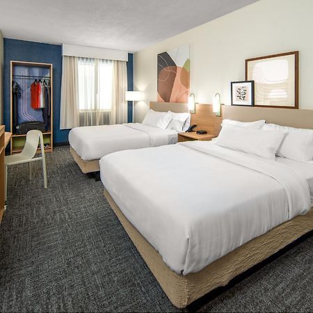 Travelodge by Wyndham Brockville Eksteriør billede