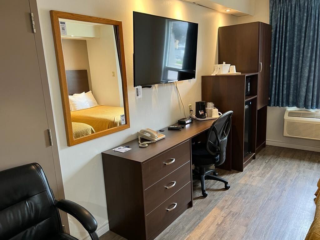 Travelodge by Wyndham Brockville Eksteriør billede
